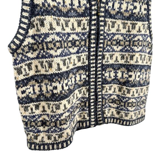 NEW NWT St Johns Bay Large Wool Winter Fairisle Nordic Sweater Vest Top Womens - Picture 5 of 7
